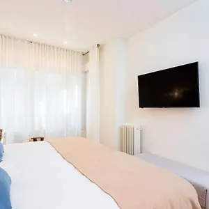 https://genteel-home-alhndiga-granada.es-andalucia.com