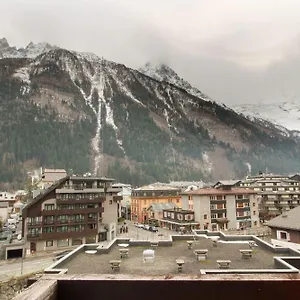  Apartment L'aiguille - Center Of - View Mont-blanc